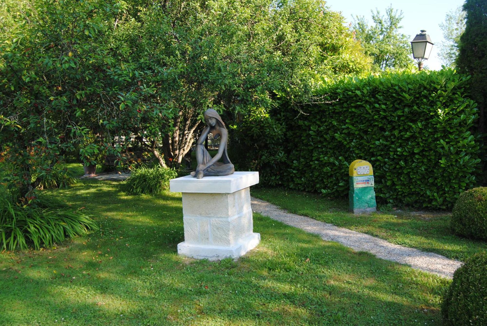 Les Insolites Du Grand Logis Marchais  Δωμάτιο φωτογραφία